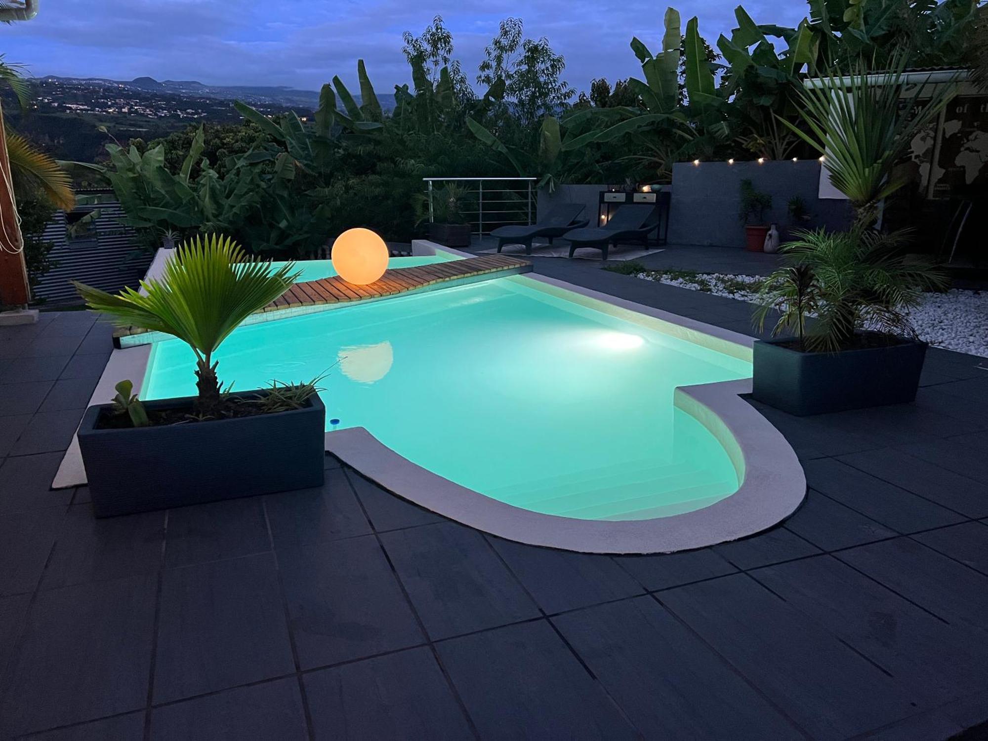 Villa Ti Moon, Entre Deux, Piscine 외부 사진